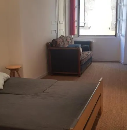 Apartment Centre Au 1er Etage *